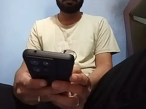 Snapshot of cuckhair chatting on 08-04-26, 05:43 cuckhair online show from 08-04-26, 05:43