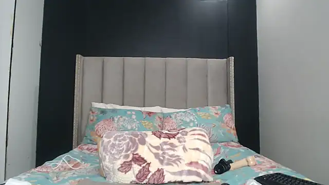 Snapshot of Ms__JOJO chatting on 05-10-26, 10:48 Ms JOJO online show from 05-10-26, 10:48