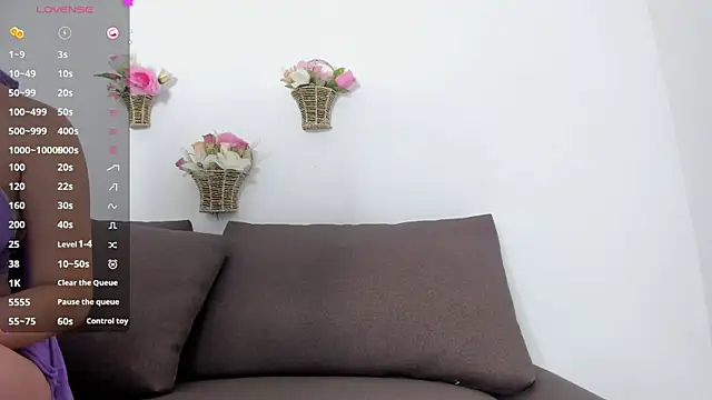 Snapshot of Ahlam__ chatting on 11-06-25, 07:48 Ahlam online show from 11-06-25, 07:48