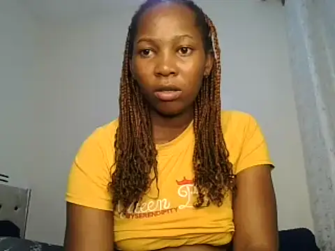 Petitiebooty online show from 02-08-25, 01:11