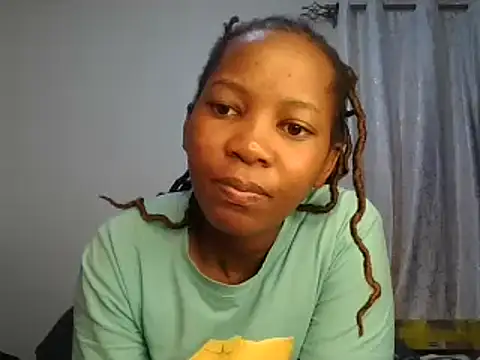 Petitiebooty online show from 03-09-25, 05:33