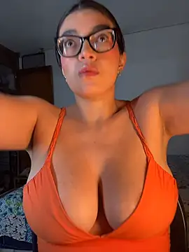 kathii95 online show from 04-19-26, 01:38