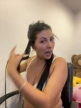Alanna atm  online show from 05-31-26, 06:09