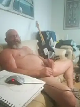 Snapshot of iambradz chatting on 11-01-25, 04:58 iambradz online show from 11-01-25, 04:58