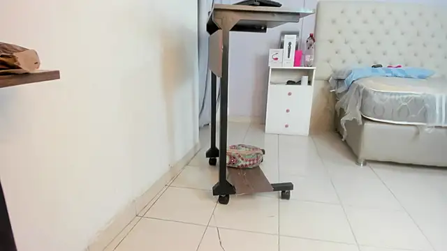 nami sam01 online show from 02-04-25, 12:55