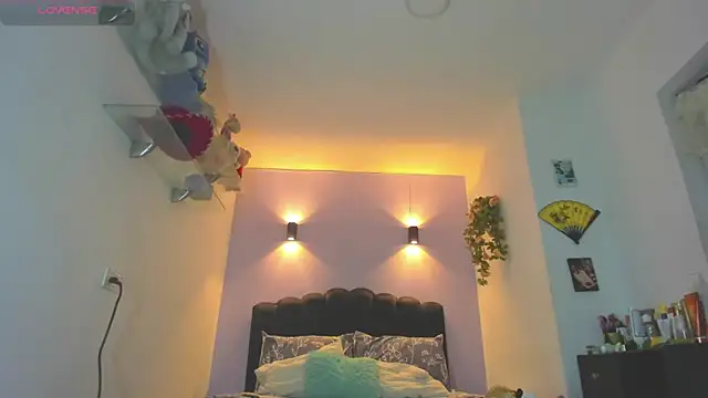 Sofia Clauss  online show from 06-23-26, 04:21