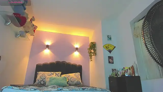 Sofia Clauss  online show from 07-03-26, 04:08