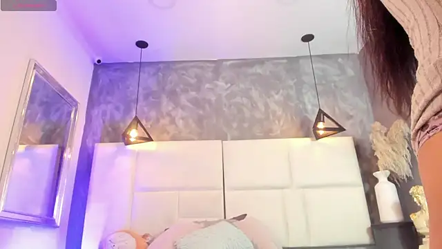 Sofia Clauss  online show from 07-11-26, 05:32