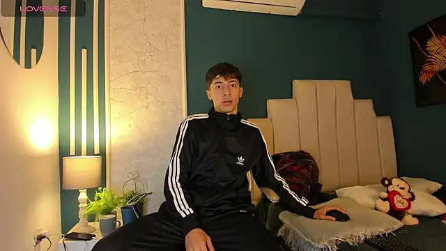 Snapshot of AlessandroDybala chatting on 02-08-25, 11:55 AlessandroDybala online show from 02-08-25, 11:55