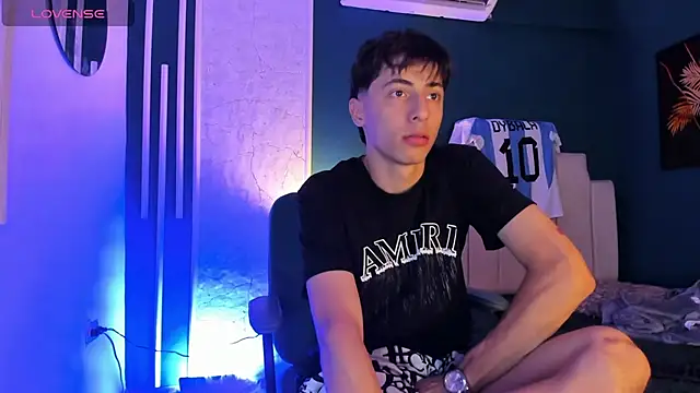 Snapshot of AlessandroDybala chatting on 03-01-25, 06:00 AlessandroDybala online show from 03-01-25, 06:00