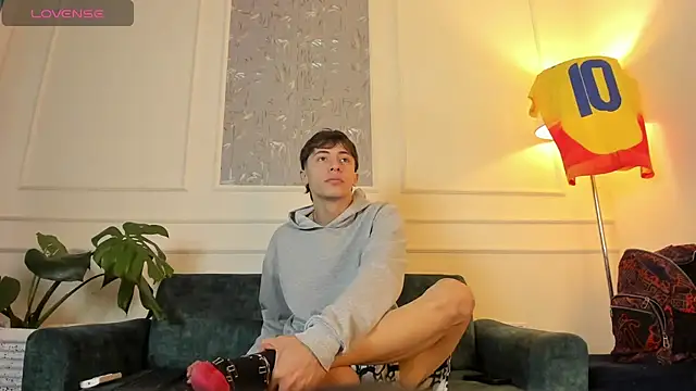 Snapshot of AlessandroDybala chatting on 03-14-25, 03:58 AlessandroDybala online show from 03-14-25, 03:58