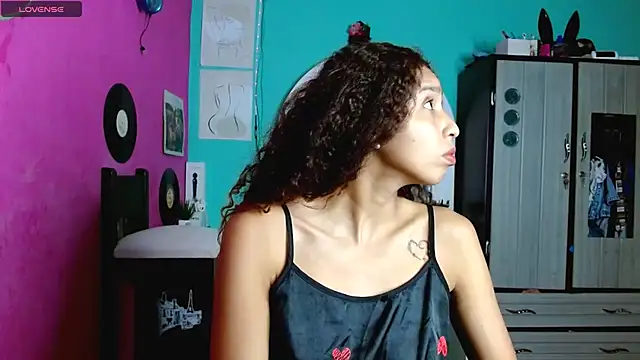 sensitive brunette online show from 10-02-25, 11:56