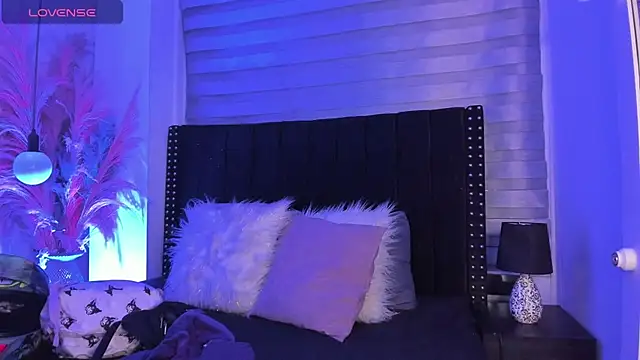 Sofiia-Rubb online show from 02-11-25, 04:11