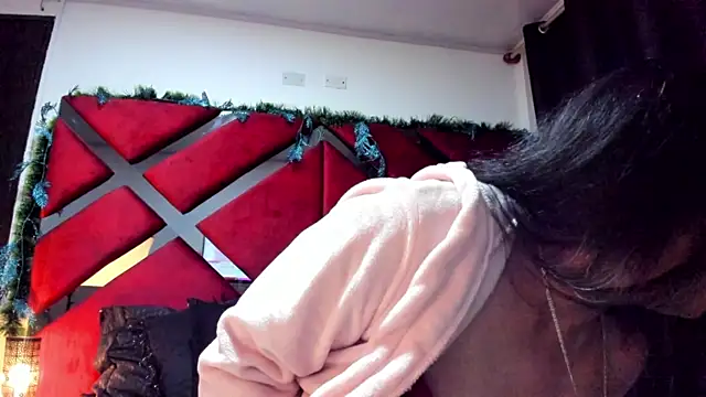 Snapshot of Kendra-Foxxy chatting on 01-10-25, 12:59 Kendra-Foxxy online show from 01-10-25, 12:59