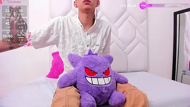 JeanRam18 online show from 12-15-25, 01:04