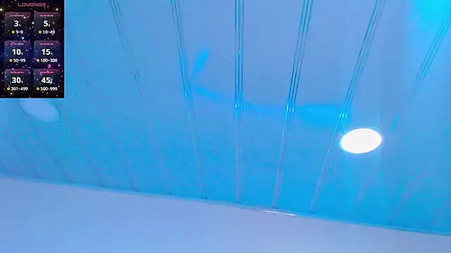 candy lux  online show from 03-11-26, 09:10