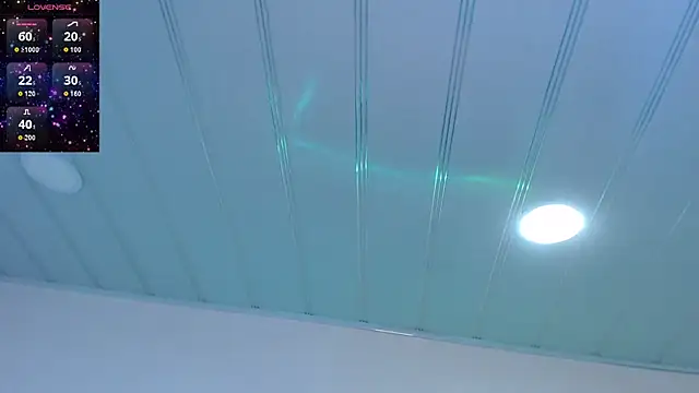 candy lux  online show from 04-15-26, 02:02