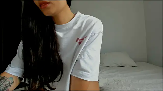 Lauren A online show from 11-09-25, 08:07