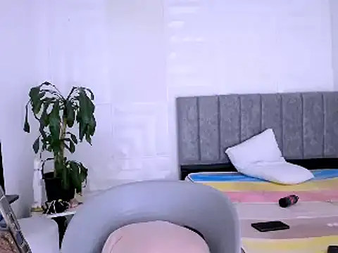 Snapshot of nataly_red chatting on 12-28-24, 08:36 nataly red online show from 12-28-24, 08:36