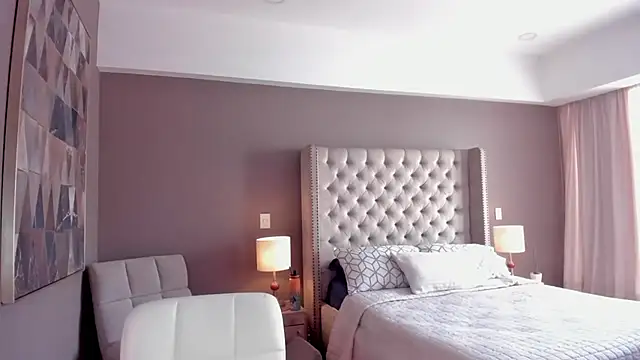 Snapshot of vangie_ chatting on 11-17-25, 07:41 vangie online show from 11-17-25, 07:41