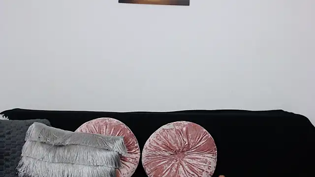 RebecaMur online show from 11-09-25, 04:16