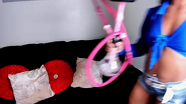 yiauana online show from 03-23-25, 03:10