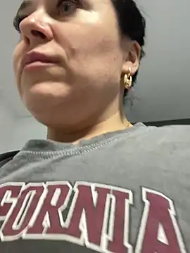 Snapshot of CuteNata chatting on 01-14-25, 02:43 CuteNata online show from 01-14-25, 02:43