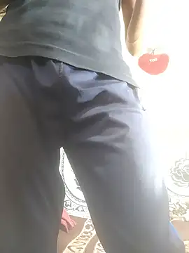 Snapshot of BadBoySmoker7070 chatting on 03-04-25, 05:32 BadBoySmoker7070 online show from 03-04-25, 05:32