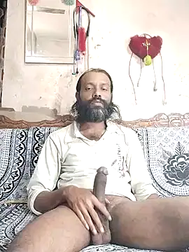 Snapshot of BadBoySmoker7070 chatting on 11-11-25, 05:24 BadBoySmoker7070 online show from 11-11-25, 05:24