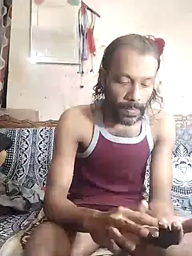 Snapshot of BadBoySmoker7070 chatting on 12-14-25, 04:29 BadBoySmoker7070 online show from 12-14-25, 04:29