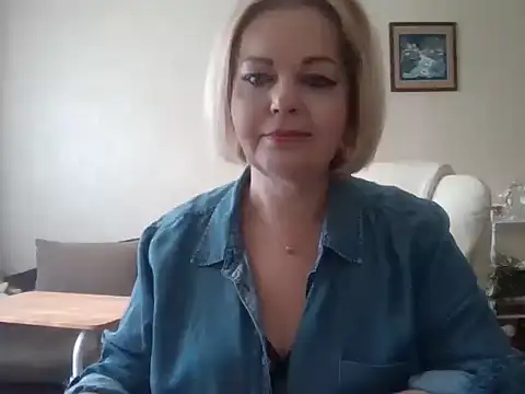 Snapshot of SofiyaPetrova chatting on 09-27-25, 07:13 SofiyaPetrova online show from 09-27-25, 07:13