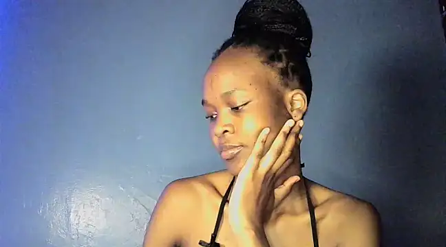 Snapshot of cyberbunnie chatting on 01-17-25, 08:44 cyberbunnie online show from 01-17-25, 08:44