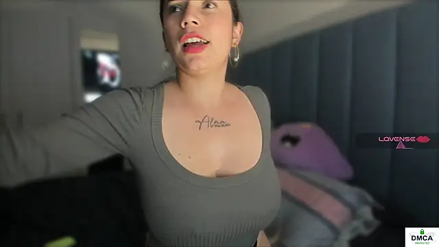Snapshot of _Susiee_ chatting on 01-11-25, 02:30 Susiee online show from 01-11-25, 02:30