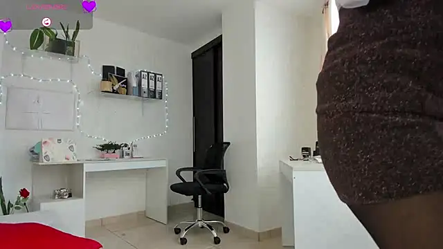 Snapshot of susana_monroy chatting on 05-14-26, 07:09 susana monroy online show from 05-14-26, 07:09