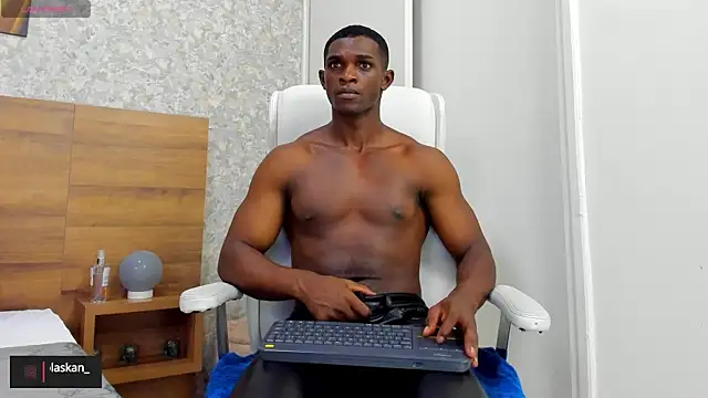 nicolaskan online show from 12-23-24, 05:28