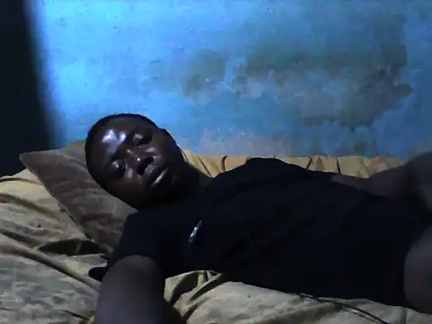 Snapshot of little__joy chatting on 03-14-25, 12:43 little joy online show from 03-14-25, 12:43