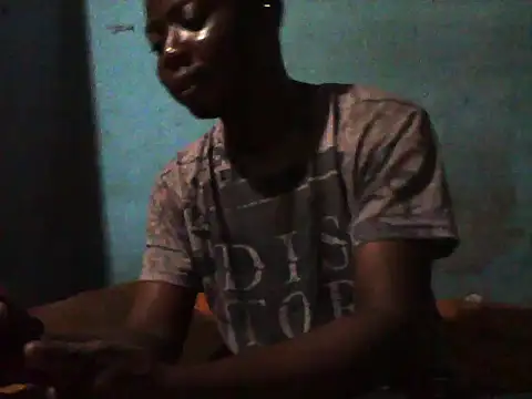 Snapshot of little__joy chatting on 09-15-25, 12:43 little joy online show from 09-15-25, 12:43