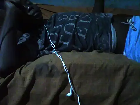 Snapshot of little__joy chatting on 11-17-25, 08:03 little joy online show from 11-17-25, 08:03