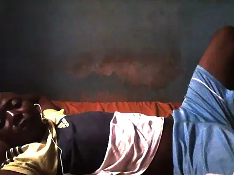 Snapshot of little__joy chatting on 11-21-25, 08:46 little joy online show from 11-21-25, 08:46