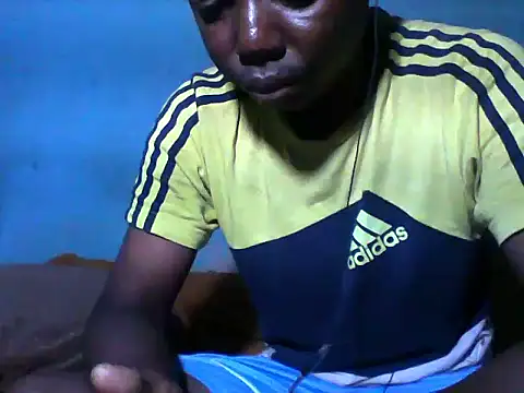 Snapshot of little__joy chatting on 12-16-25, 05:56 little joy online show from 12-16-25, 05:56