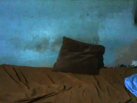 Snapshot of little__joy chatting on 12-16-25, 11:32 little joy online show from 12-16-25, 11:32