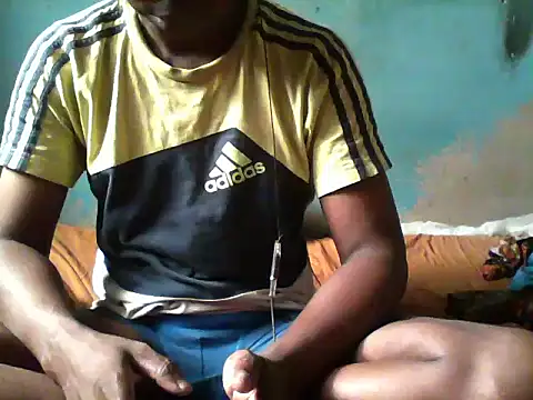 Snapshot of little__joy chatting on 12-18-25, 02:23 little joy online show from 12-18-25, 02:23