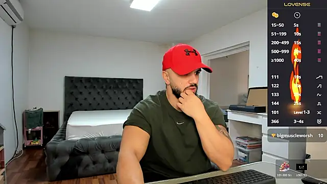 Snapshot of supermanboy94 chatting on 01-09-26, 07:33 supermanboy94 online show from 01-09-26, 07:33