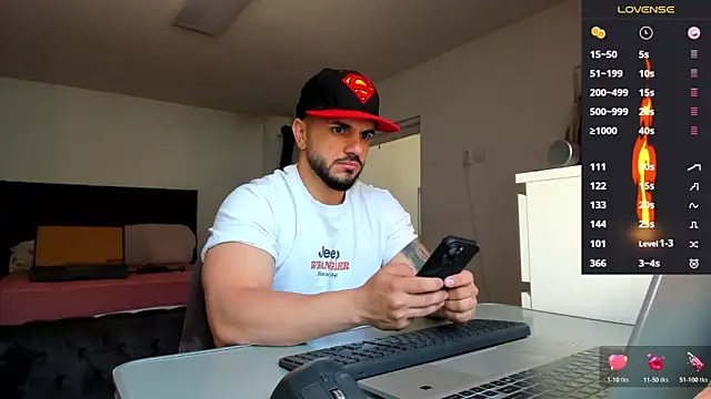 supermanboy94 online show from 04-23-26, 06:03