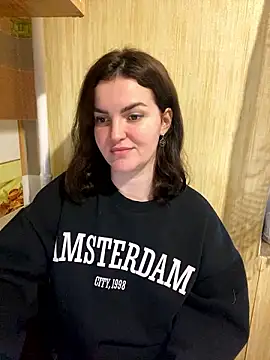 Karolina llove online show from 12-02-24, 01:24