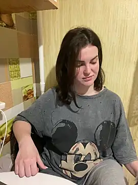 Karolina llove online show from 12-22-24, 03:55