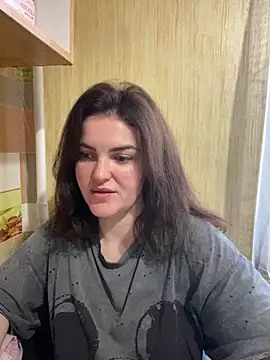 Karolina llove online show from 12-31-24, 08:48