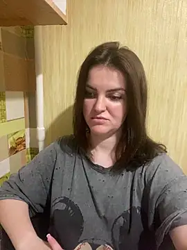 Karolina llove online show from 01-14-25, 02:53