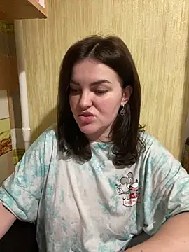 Karolina llove online show from 02-15-25, 09:37