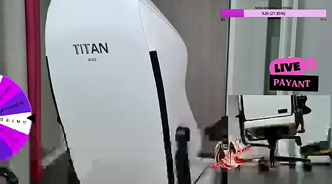 Snapshot of MissSweetYumi chatting on 12-05-24, 02:11 MissSweetYumi online show from 12-05-24, 02:11